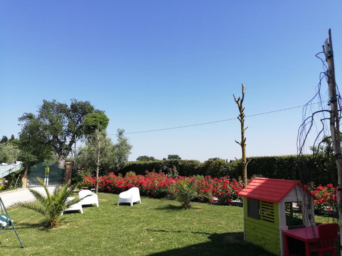 Casa Vacanze Angelica Ostra Vetere Zewnętrze zdjęcie