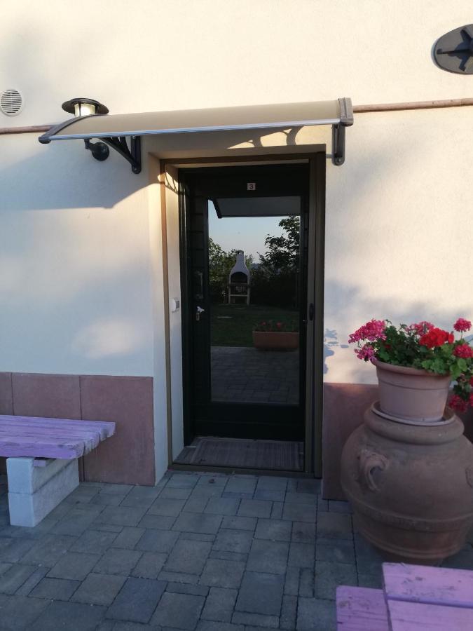 Casa Vacanze Angelica Ostra Vetere Zewnętrze zdjęcie